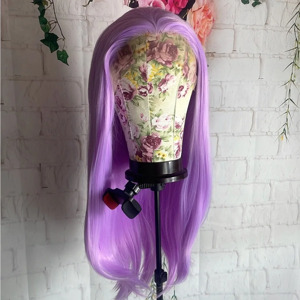 - 💫 24” LIGHT PURPLE Natural STRAIGHT LACE FRONT WIG💫 *NEW*
